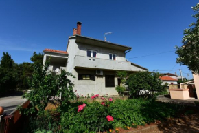 Гостиница Apartments with a parking space Petrcane, Zadar - 6101  Петркане